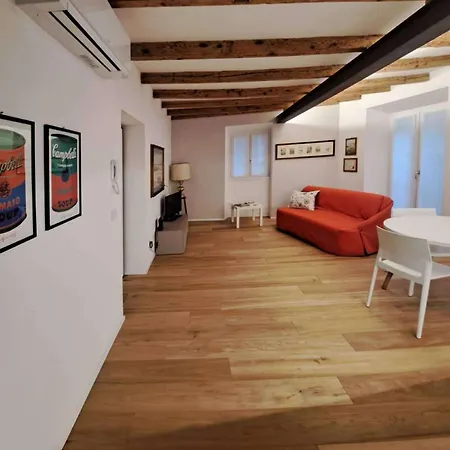 Casa Rosada Apartman Como