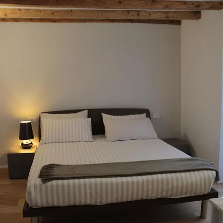 Casa Rosada Apartman Como