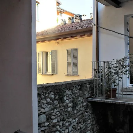 Casa Rosada Appartement Como
